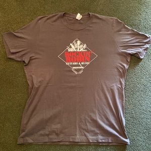 Guitar Shop T’s “Rockin’ Robin” canvas t-shirt size XL. Great condition